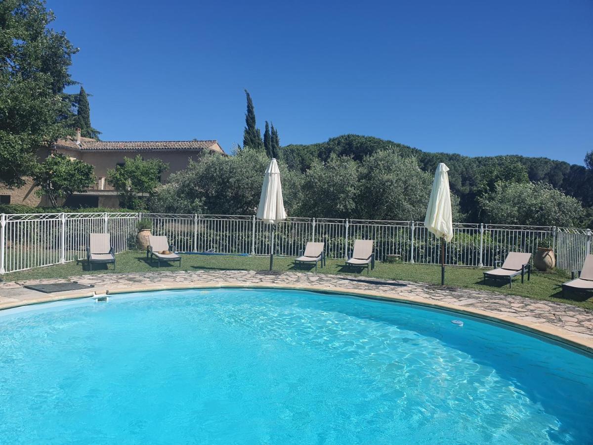 Domaine De Casteuse Appartement Les Vignes Lourmarin Exterior photo